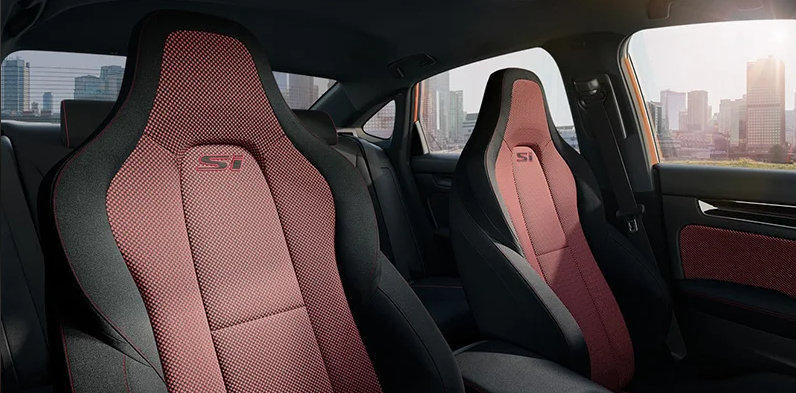 The inside of a 2024 Honda Civic SI