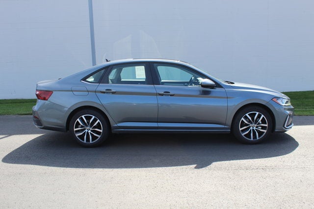 2025 Volkswagen Jetta SE