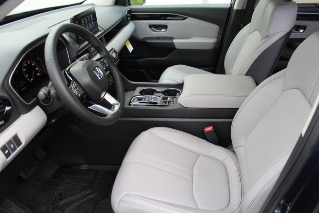 2025 Honda Pilot Base