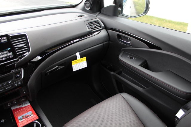 2026 Honda Ridgeline Black Edition Two-Tone