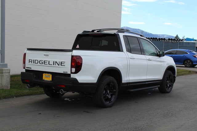 2026 Honda Ridgeline Black Edition Two-Tone