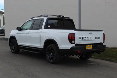 2026 Honda Ridgeline Black Edition Two-Tone