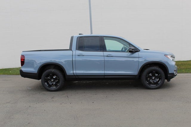2026 Honda Ridgeline Black Edition Two-Tone