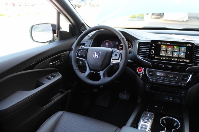 2026 Honda Ridgeline Black Edition Two-Tone