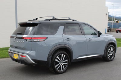 2023 Nissan Pathfinder Platinum