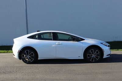 2024 Toyota Prius XLE
