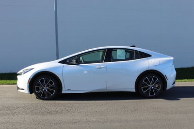 2024 Toyota Prius XLE