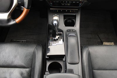 2013 Lexus ES 300h Hybrid