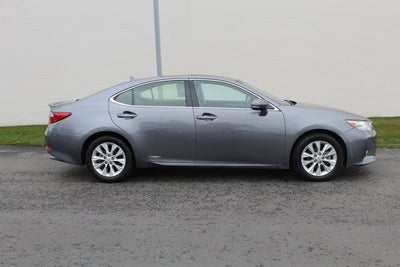 2013 Lexus ES 300h Hybrid