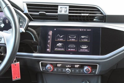 2022 Audi Q3 S line Premium