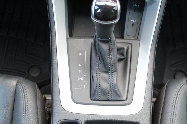 2022 Audi Q3 S line Premium