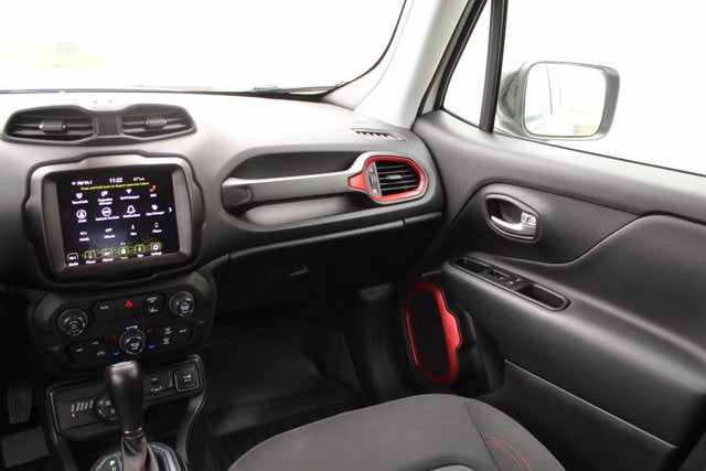 2023 Jeep Renegade Trailhawk